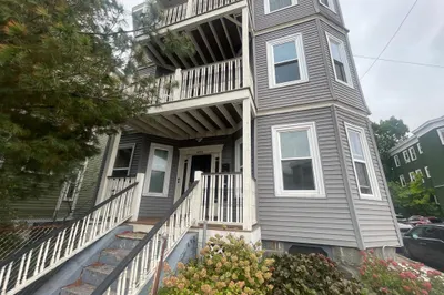 640 Morton St #2 1