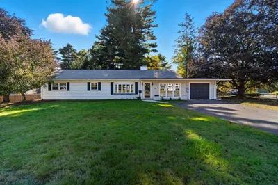 36 Pondview Cir