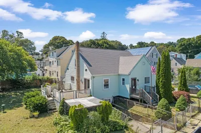 10 Lynch St