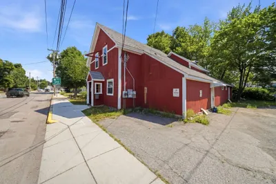 335 North Washington St 1