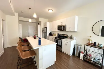 81 Amory St #302