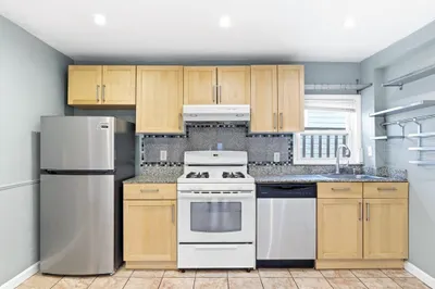 289 Elm St #3