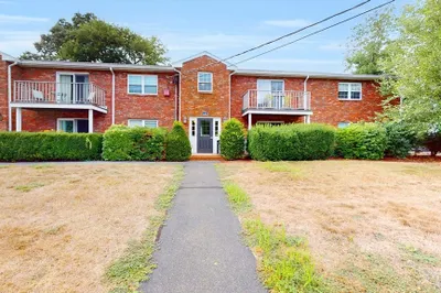 4 Kingswood Dr #3B 1