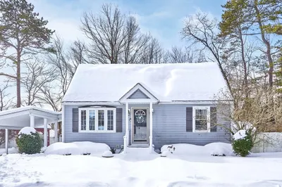 66 Sunset Rd 1