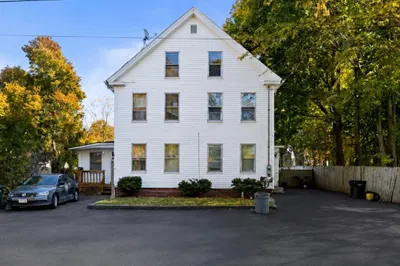 6 Richs Court 1
