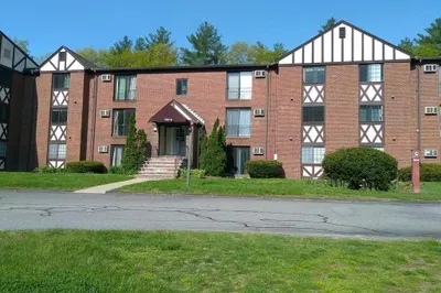 382 Great Rd #B201 1
