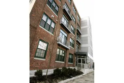 43 Charlton St #B404