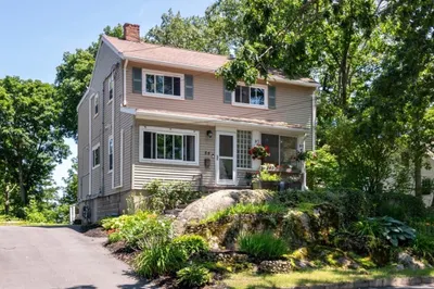 56 Randall Ave