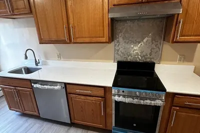 5 Elm Ave #3