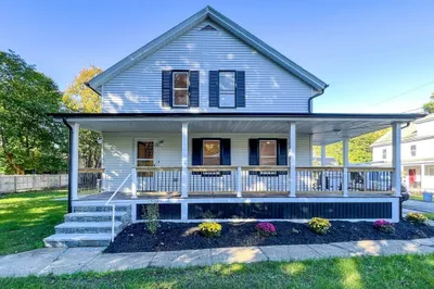 6 Riverbank Rd 1