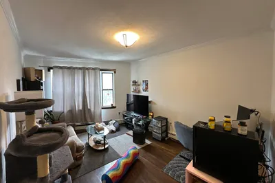 435 Walnut Ave #8 1
