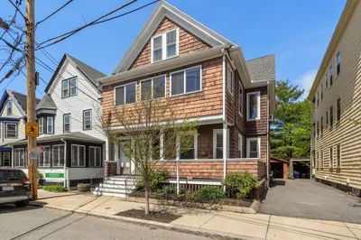 35 Kingston St 1