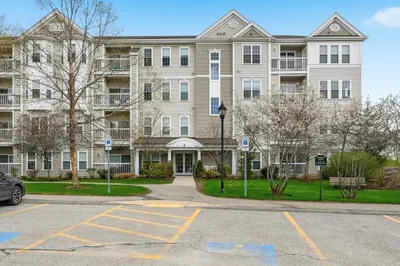 9 Morgan Dr #304