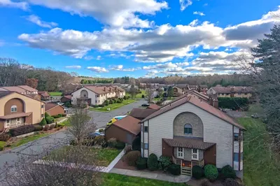 2 Pine Grove Dr #2