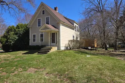 711 Ware Street