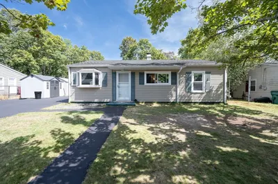 67 Lisa Ln