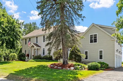 32 Osgood Rd 1