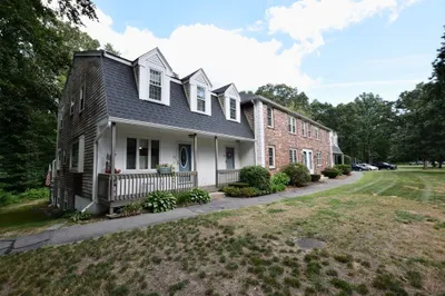 23 Colonial Drive #23 1