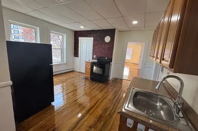 45 Fountain St #2
