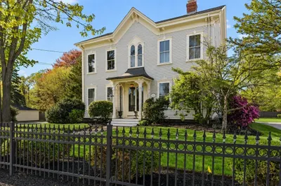 403 Main St 1