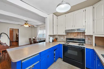 9 Liberty Hill Ave 1