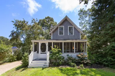 6 Taunton Avenue 1