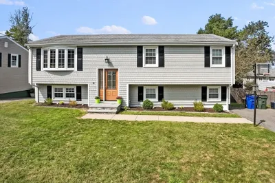90 Berlin St