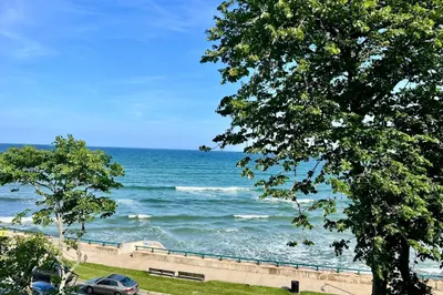 295 Lynn Shore Drive #401 1