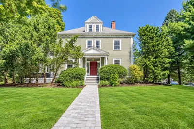 1245 Commonwealth Ave 1