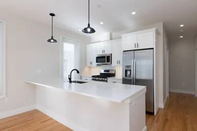 9 Tovar St #2 1