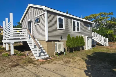 1 Flora St #1 1