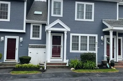 27 Hobart Ln #27 1