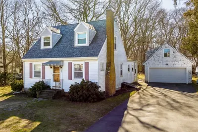 394 Sconticut Neck Rd 1