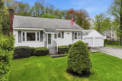 596 Elm St 1