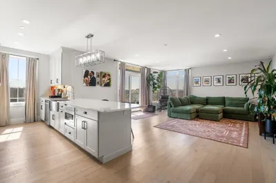 11 Oak Grove Ter #301