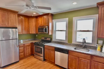 106 Brook Street #2