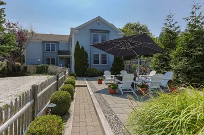 32 Alden St #3 1