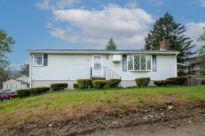 20 Winneconnett Road #20