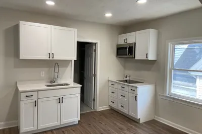 92 S Common St, St #5 1