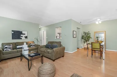 111 Grove St #11