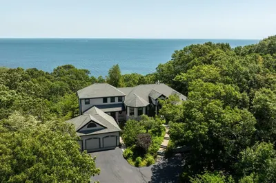 322 R Center Hill Rd
