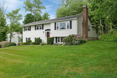 16 Faulkner Hill Rd 1