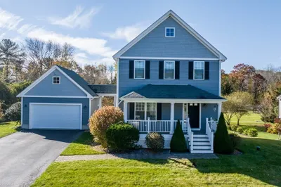 14 Heritage Dr 1