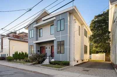 35 Bacon St #35