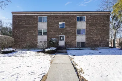 9 Weld St #14