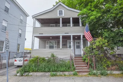 10-12 Carnes Street 1