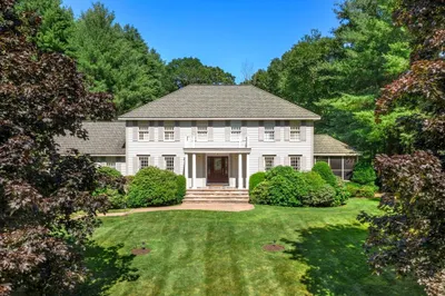 8 Sutton Pl 1