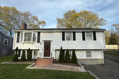 110 Portland St
