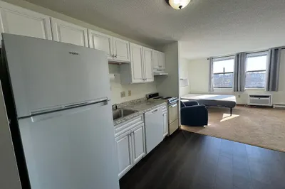 24 Park St #4C