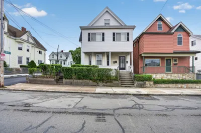 549 Main St 1
